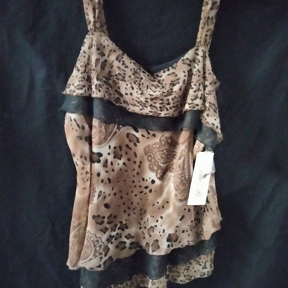 Erin B. top *new with tags* (item # 5223)
